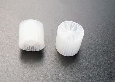 ซื้อ สีขาว สื่อกรอง MBBR วินเจอร์ HDPE วัสดุ 15 * 15 มม ขนาด Bio Media สําหรับสระปลา online manufacture