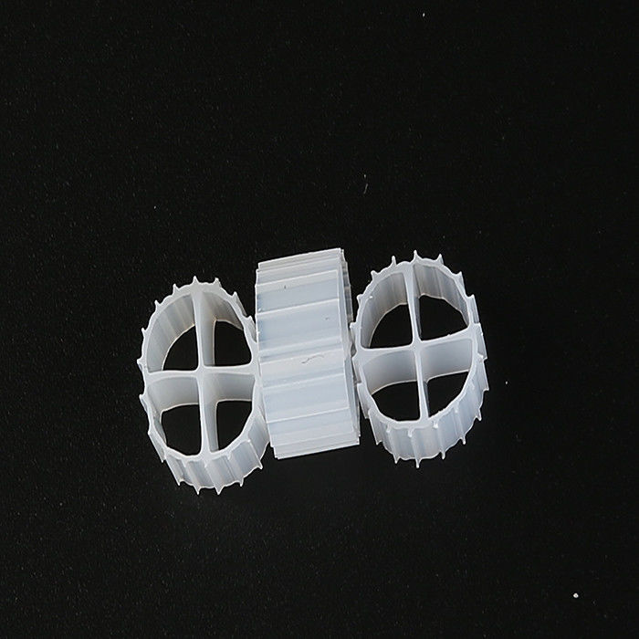 สื่อกรองพลาสติกที่เป็นมิตรต่อสิ่งแวดล้อม สําหรับอุปกรณ์บําบัดน้ําเสียในอุปกรณ์เก็บน้ํา