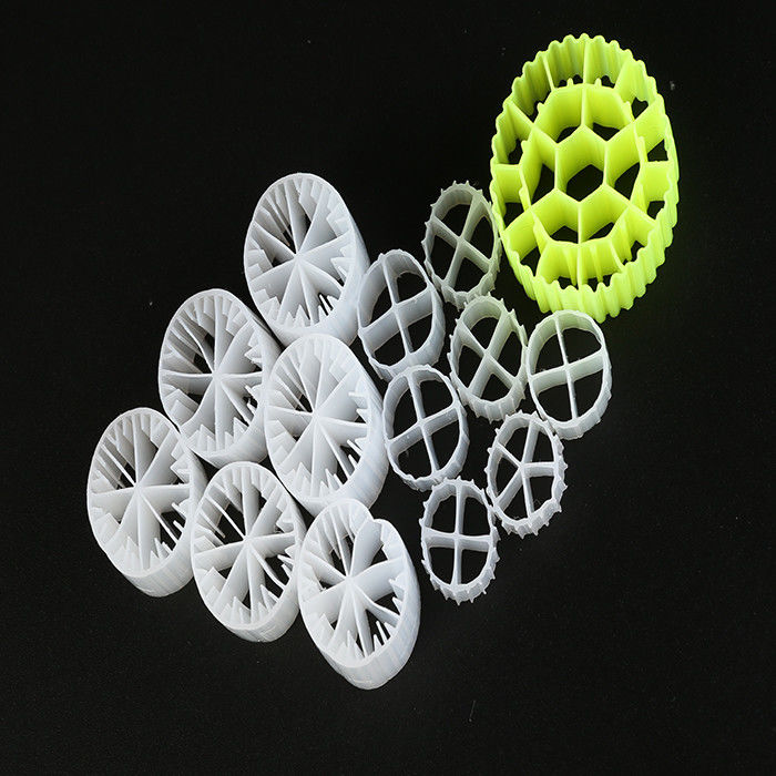 พลาสติก Aquaponics สื่อกรอง MBBR ขนาด 25 * 12 มม การรักษาน้ํา Bio Cel สําหรับสระ