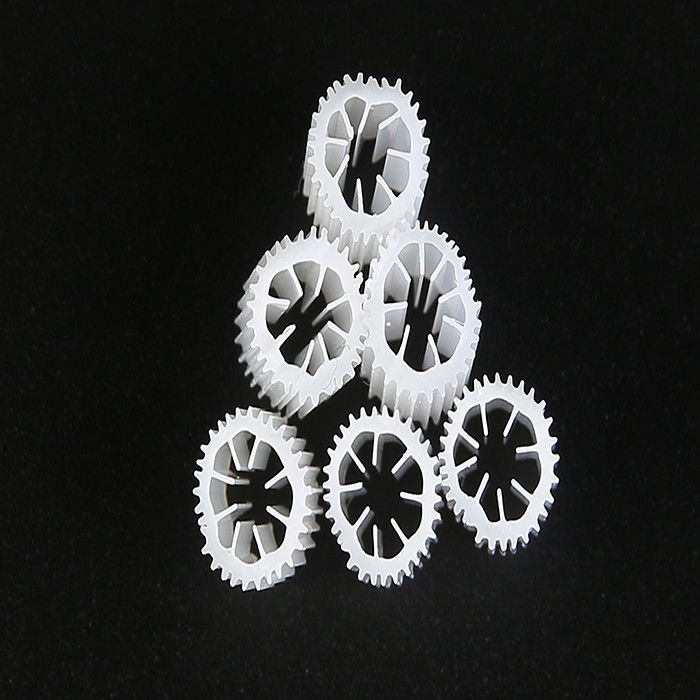 เครื่องกรองพลาสติกสื่อ MBBR K1 เครื่องกรองเตียงเคลื่อนที่ ปรับปรุงคุณภาพน้ํา