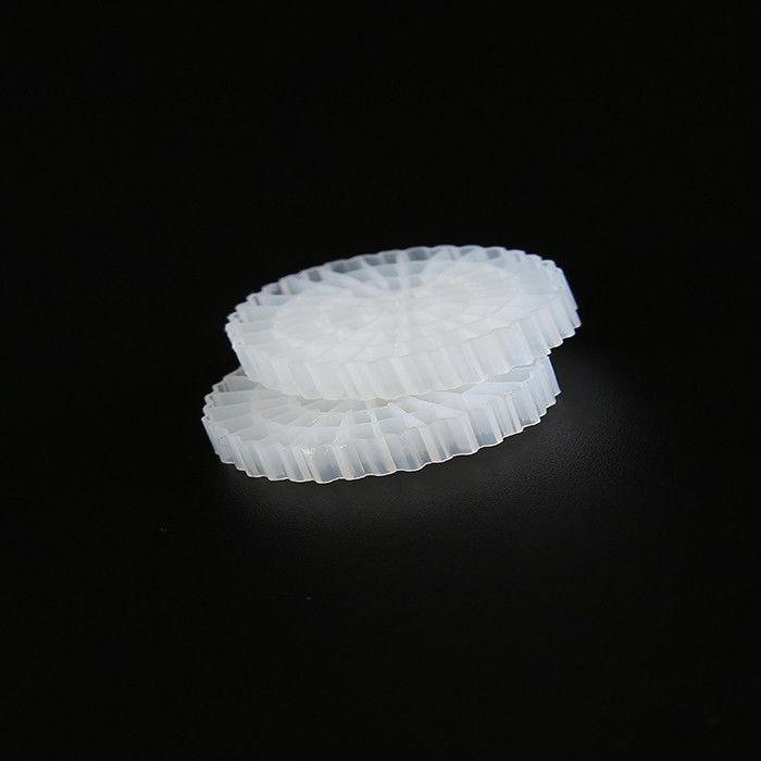 RAS สื่อกรองพลาสติกสีขาว MBBR K5 สําหรับฟาร์มปลา