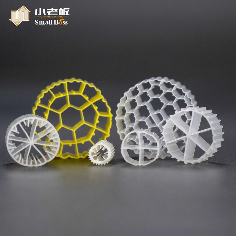PE38 เบาะเคลื่อนไหว ระบบปฏิกิริยา Biofilm สีธรรมชาติสีขาว วินเจิร์น HDPE วัสดุ Mbbr ผู้รับ