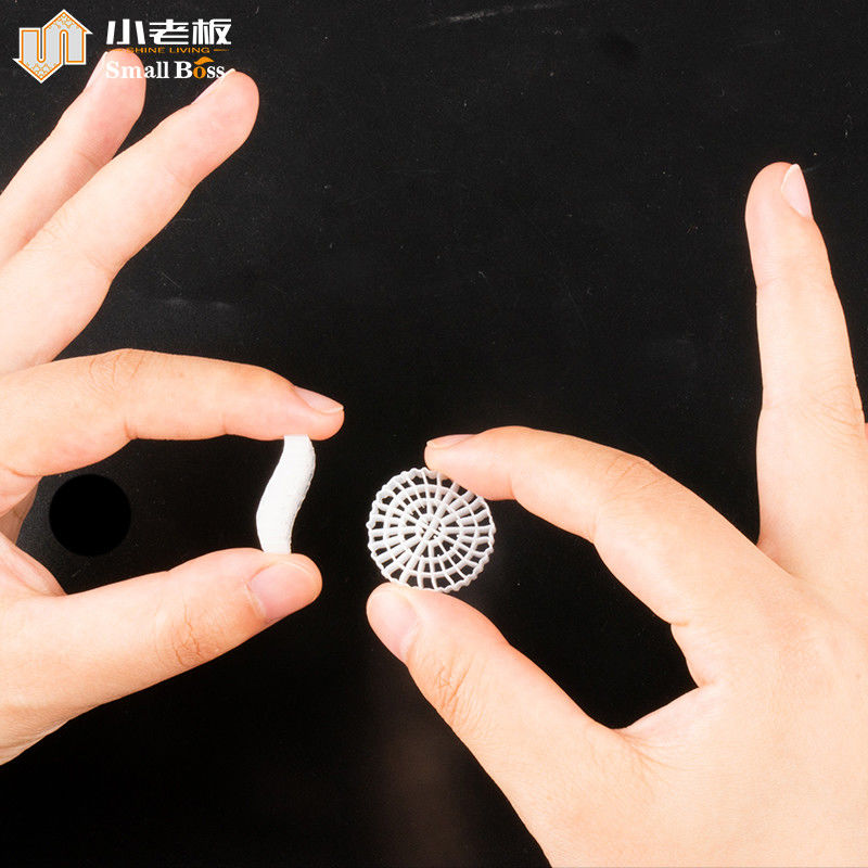 Mbbr อัคคารีโอฟิลเตอร์ PE พลาสติก วัสดุ 1600M2/M3 สําหรับการเลี้ยงปลา