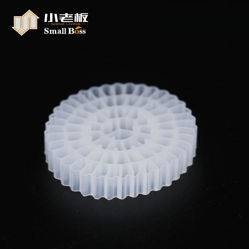 สื่อชีวภาพ MBBR ผู้บรรทุก mbbr สื่อบีโอฟิลเตอร์ K1K3K5 PE virgin ผังปฏิกิริยา Biofilm สําหรับโรงงานบําบัดน้ําเสีย