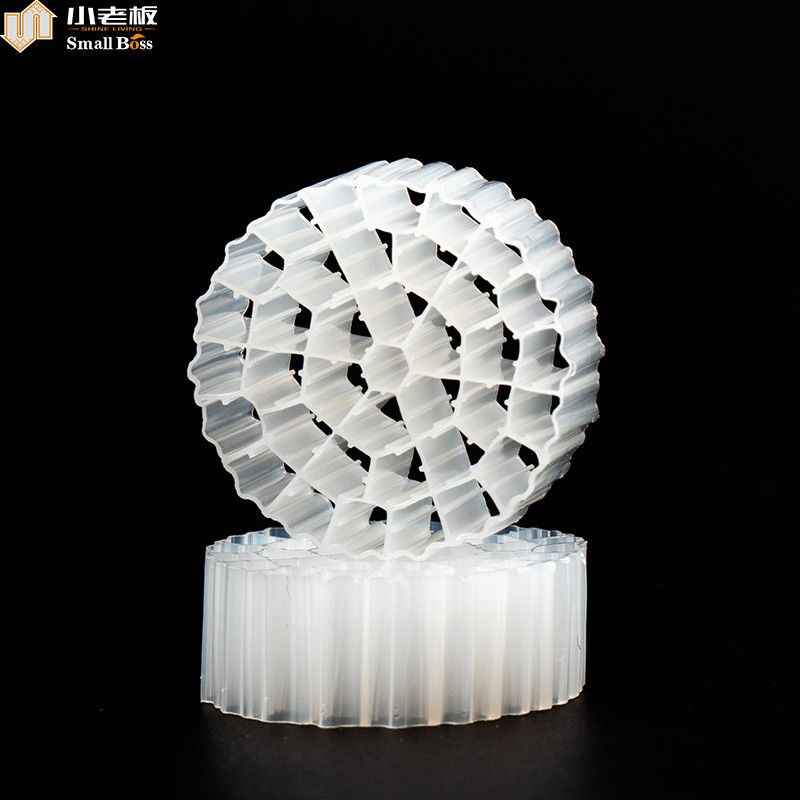 พื้นผิวเฉพาะขนาดใหญ่ PE37 สื่อกรองลอยสําหรับการบําบัดน้ําเสีย