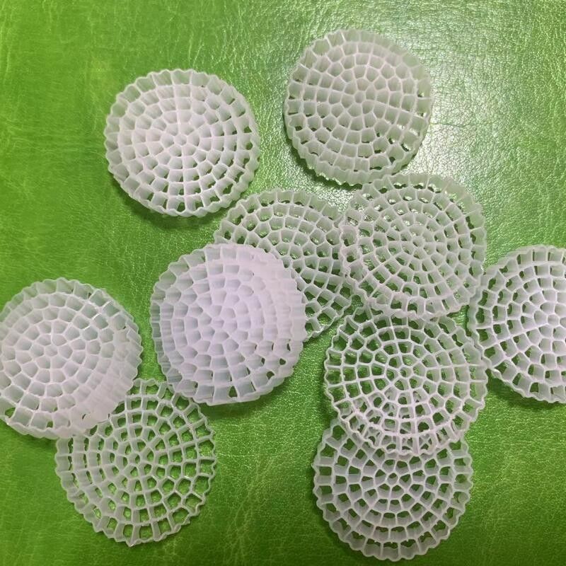 PE79S 1600m2/m3 สื่อกรอง MBBR พลอยสําหรับการบําบัดน้ําเสีย