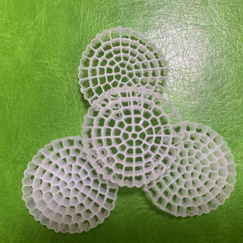 PE79S 1600m2/m3 สื่อกรอง MBBR พลอยสําหรับการบําบัดน้ําเสีย