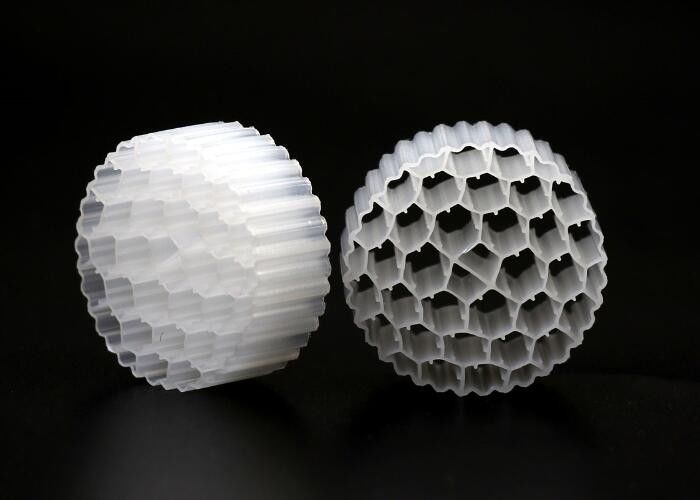 โรงงานจีน โมล์มใหม่ สื่อชีวภาพ สัตว์ปลูกน้ํา HDPE MBBR สื่อชีวภาพ เครื่องกรอง สื่อชีวภาพ เครื่องบรรทุกน้ําหนัก สื่อลอย