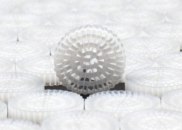 สื่อกรอง HDPE พลอยเคลื่อนที่สําหรับโรงงานบําบัดน้ํา