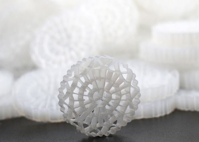 การบําบัดน้ําเสีย Biochip Biomedia MBBR Carrier Biofilter Media บีโอบอล