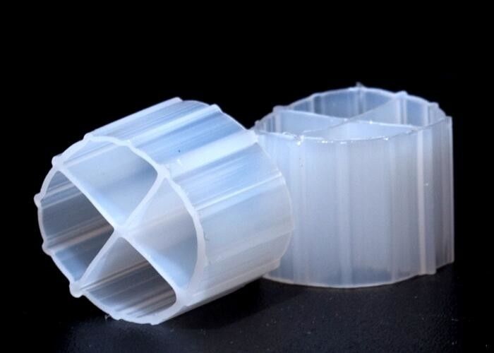การบําบัดน้ําสระปลา MBBR Carrier Biofilter Media ในสีขาว