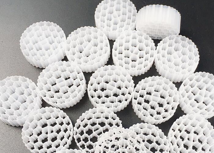 38 ห้อง K3 IFAS เทคโนโลยี MBBR สื่อ Biopipe ราคาโรงงานสําหรับการบําบัดน้ําอุตสาหกรรม 25 * 10mm