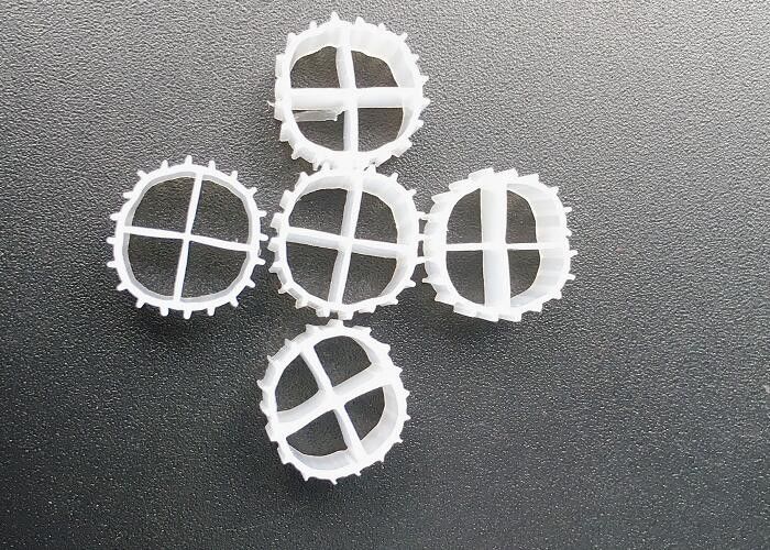 สีขาว 11*7mm K1 บีโอฟิลเตอร์ Hdpe Mbbr บีโอเนียร์ บีโอบอลลอย