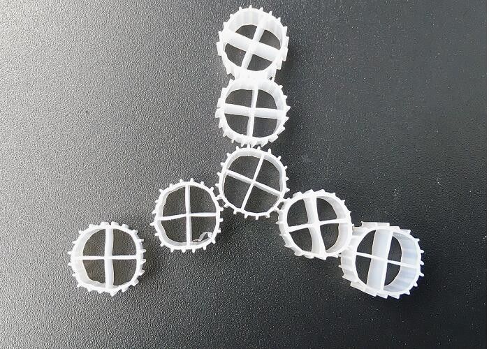 MBBR Biofilter Media Biochips 0.96 - 0.98g / Cm3 ความหนาแน่นสําหรับ RAS สัตว์เลี้ยงน้ํา FAB สัตว์เลี้ยงน้ํา