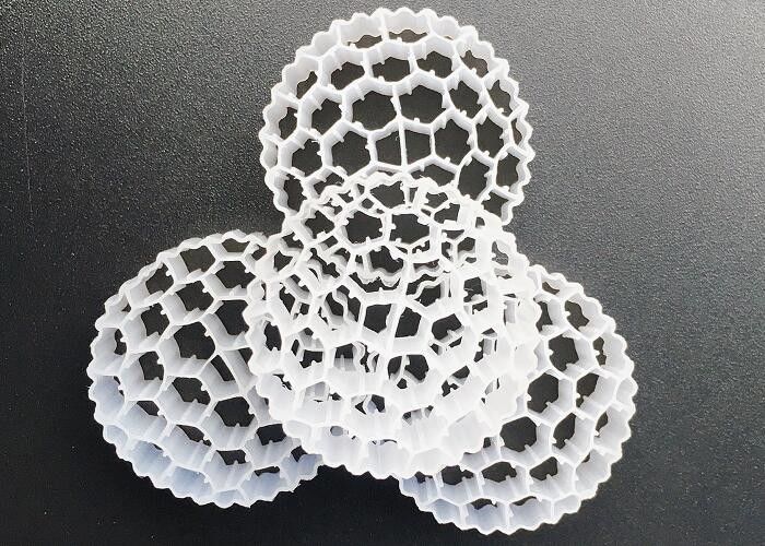 38 หลุม พื้นที่พื้นผิวใหญ่ 25*10mm K1 สื่อกรอง Fda Safty Eco White Color Material