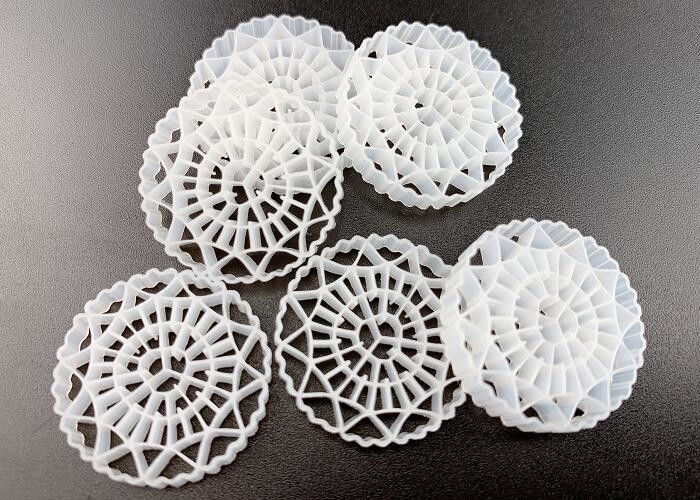 Kaldnes K5 HDPE 1600m2/M3 พื้นที่ขนาดใหญ่ Biopipe MBBR สื่อกรองลอย