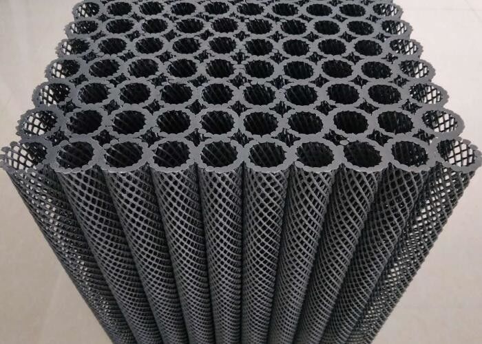 สารสื่อท่อพลาสติก Hdpe บิโอบล็อก สําหรับการบําบัดน้ํา สีดํา ร้อน สําหรับปลูกปลา