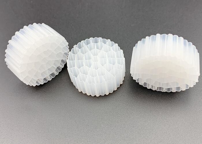 FDA PE37 25*10MM สื่อกรองระบายน้ําระบายน้ํา HDPE MBBR ขาว