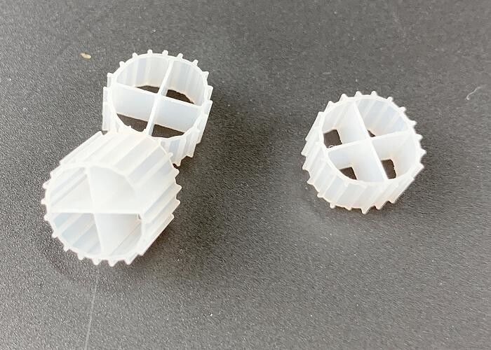 สื่อกรองพลาสติกที่เป็นมิตรต่อสิ่งแวดล้อม สําหรับอุปกรณ์บําบัดน้ําเสียในอุปกรณ์เก็บน้ํา