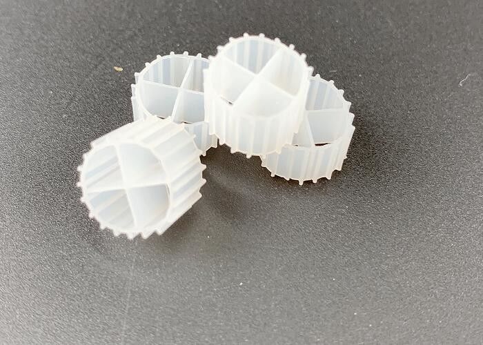 สื่อกรองพลาสติกที่เป็นมิตรต่อสิ่งแวดล้อม สําหรับอุปกรณ์บําบัดน้ําเสียในอุปกรณ์เก็บน้ํา