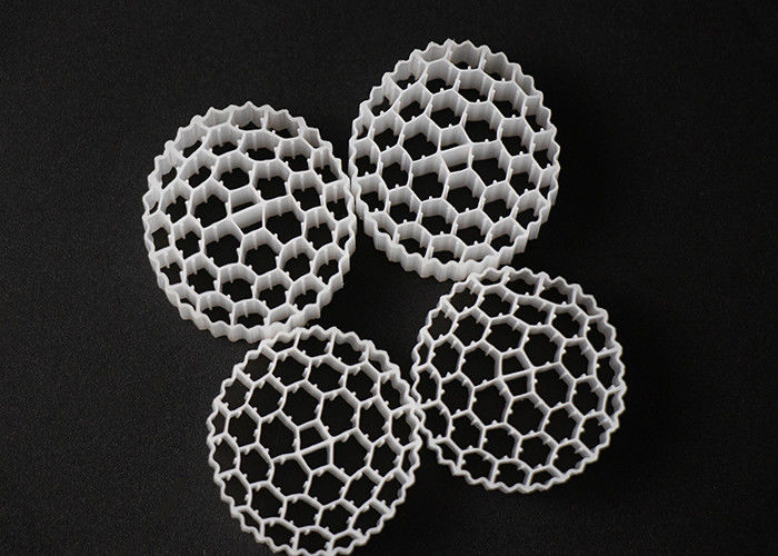 สีขาว Hdpe วัสดุ 38 หลุม MBBR Carrier Virgin PE