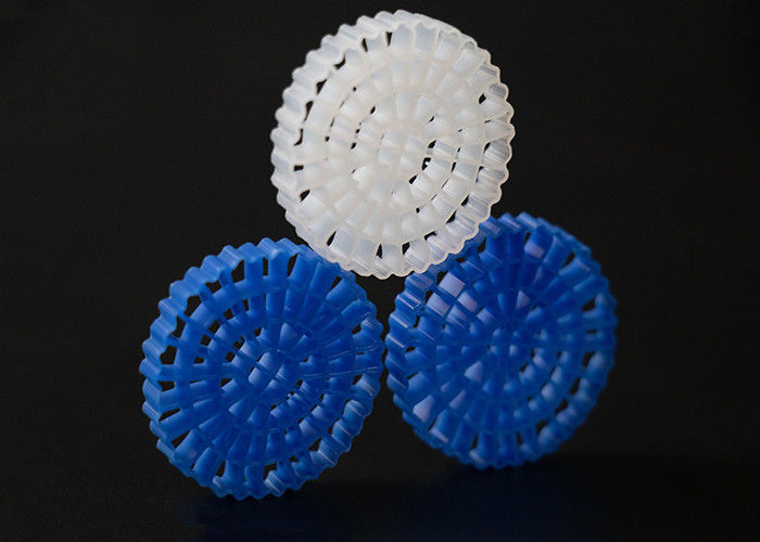 RAS สื่อกรองพลาสติกสีขาว MBBR K5 สําหรับฟาร์มปลา