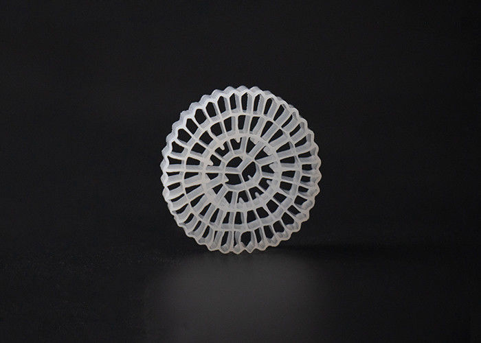 วินเจิร์น HDPE วัสดุ MBBR Bio Media สีขาวและขนาด 25 * 4 มม พื้นที่พื้นที่สูง MBBR