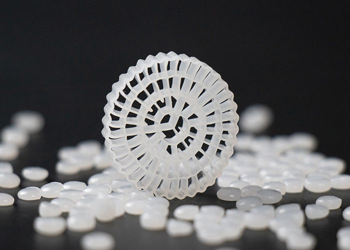 HDPE สีขาว เตียงย้าย Biofilm Reactors การเติบโตอย่างรวดเร็ว