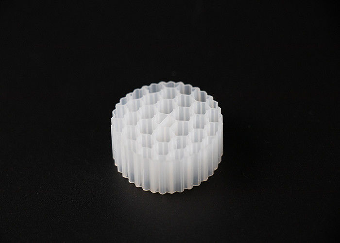 PE38 25*10MM 800m2/M3 Mbbr บิโอฟิลเตอร์สื่อเวอร์จิน PE