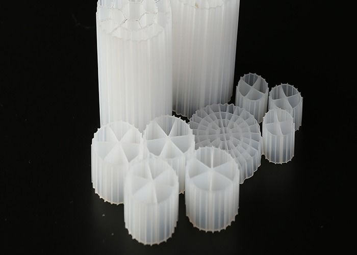 การทําความสะอาดตัวเอง สัตว์เลี้ยงปลา K1 เครื่องกรองสื่อ MBBR เครื่องกรองสื่อ 19 เลขรู