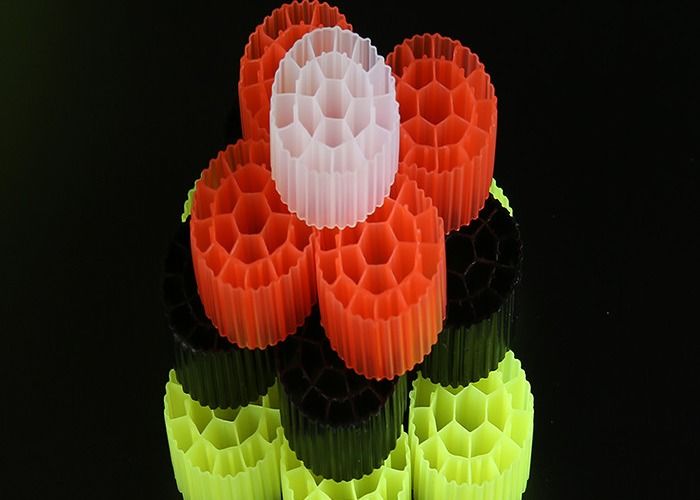 บอลชีวภาพ สื่อกรองพลาสติก สีสันและวินเจอร์ HDPE วัสดุ MBBR