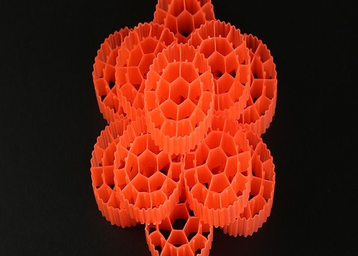 สื่อกรองพลาสติก MBBR บีโอบอลฟิลเตอร์ ฟิลเตอร์สระน้ําขนาดเล็กที่มีสีขาว