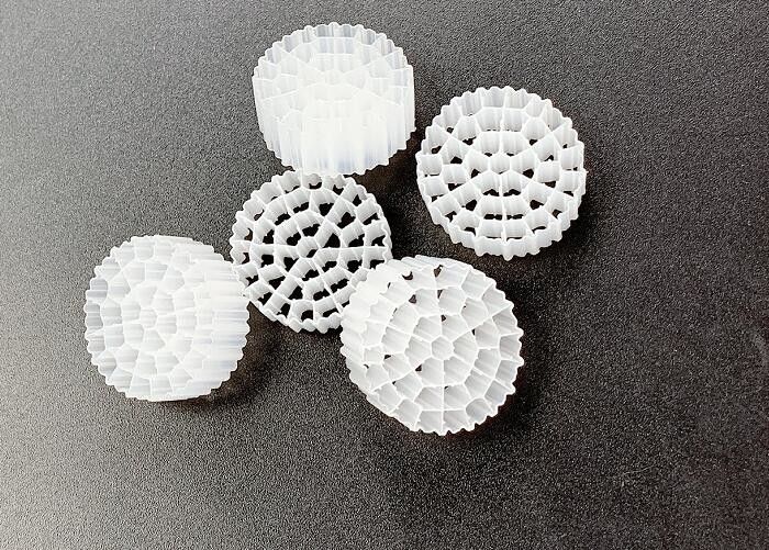 Virgin HDPE IFAS Technology MBBR สื่อกรองลอย สีขาว