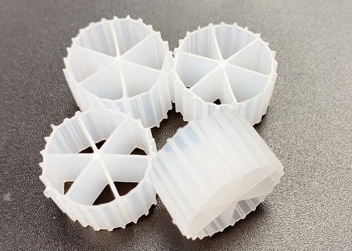 PE04 พื้นที่ใหญ่ สีขาว MBBR Bio Media 6 ห้อง 800m2/M3