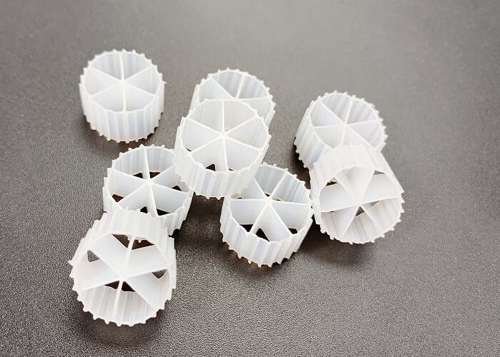 Biocell Bio Carrier PE04 6 ห้อง MBBR Bioballs สื่อกรองสําหรับถังแอเนอโรบิค