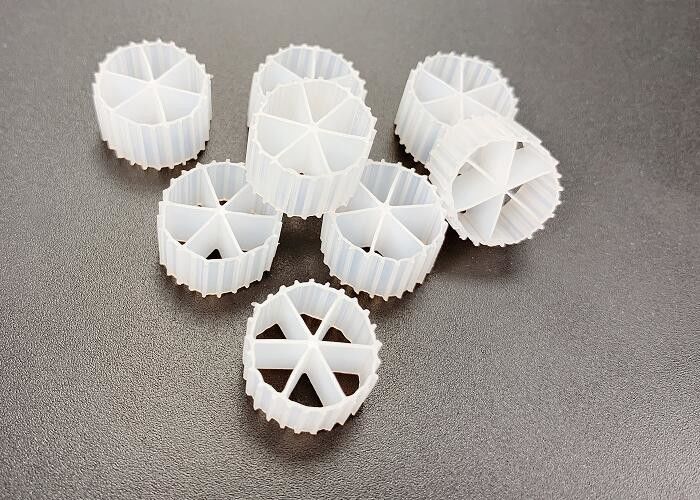 Biocell Bio Carrier PE04 6 ห้อง MBBR Bioballs สื่อกรองสําหรับถังแอเนอโรบิค