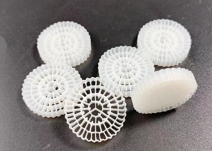 HDPE Mbbr Carrier Biofilter สําหรับฟาร์มปลาที่แขวน 25x4MM